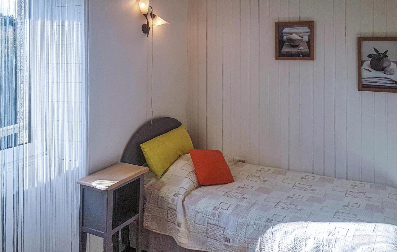 3 Bedroom Lovely Home In Plogastel St Germain Exterior foto
